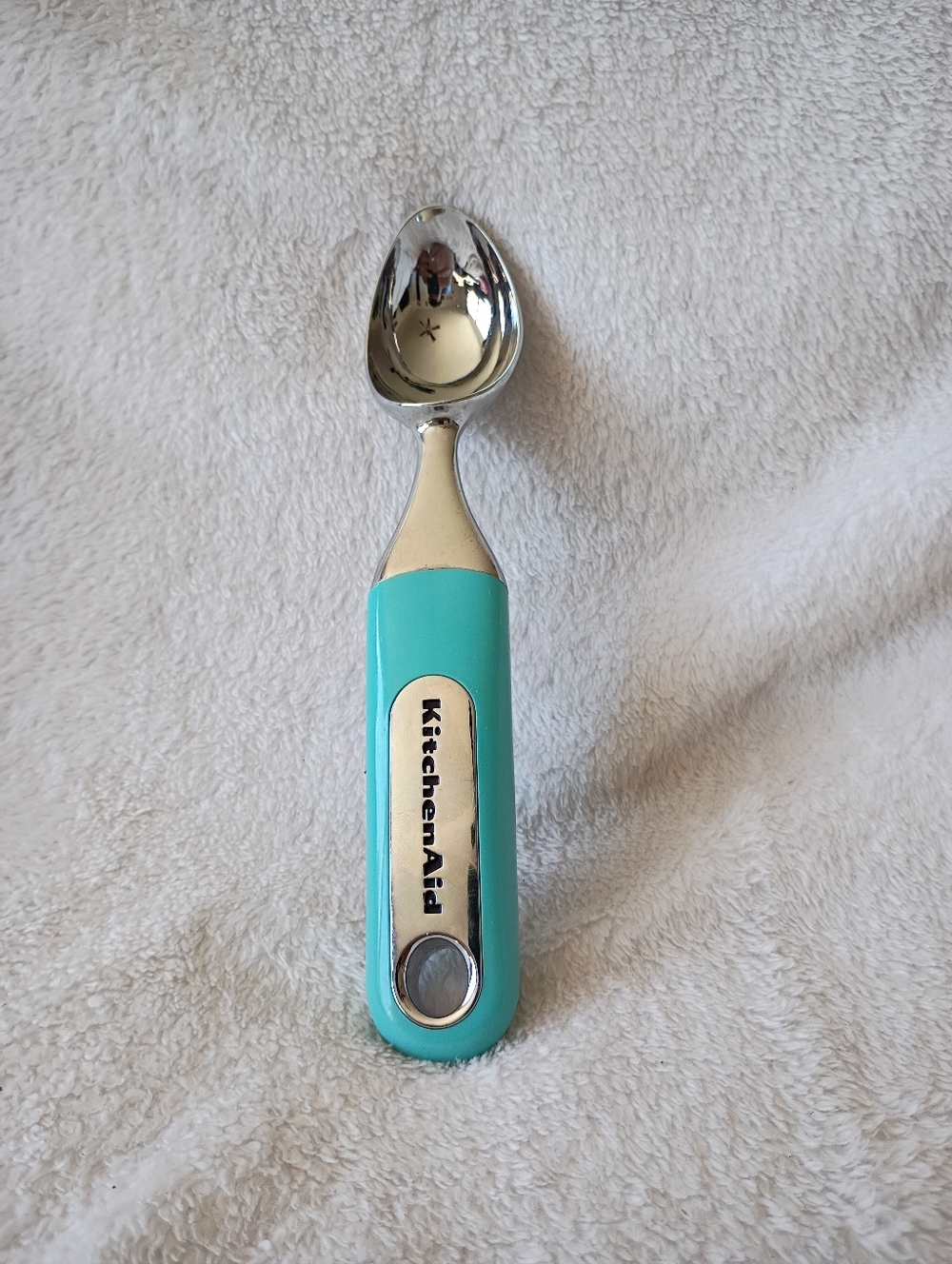 KitchenAid Aqua Ice Cream Scoop - Teal Handle